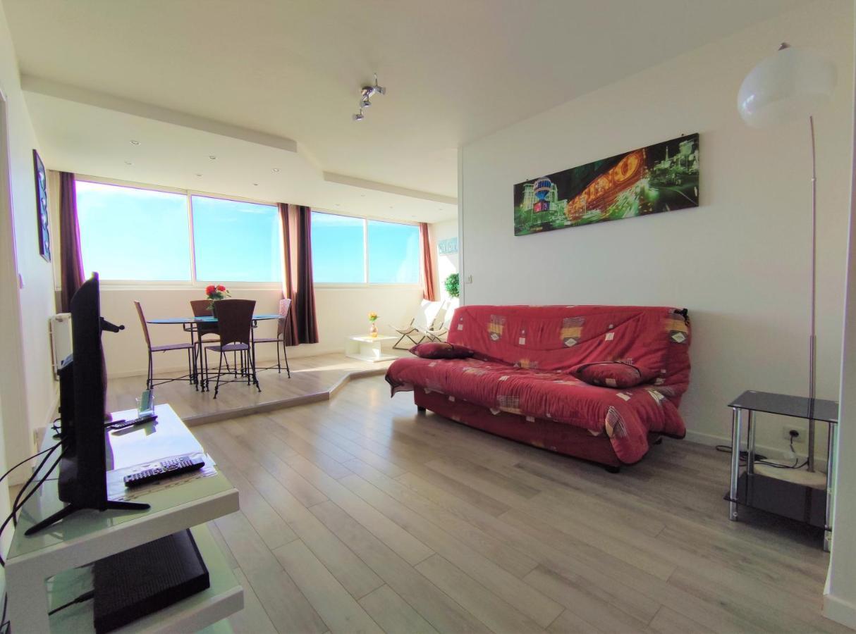 6 Appartements Et 4 Adresses A Mi-Chemin Entre Le Vieux Port Et L Ile De Re ラ・ロシェル エクステリア 写真