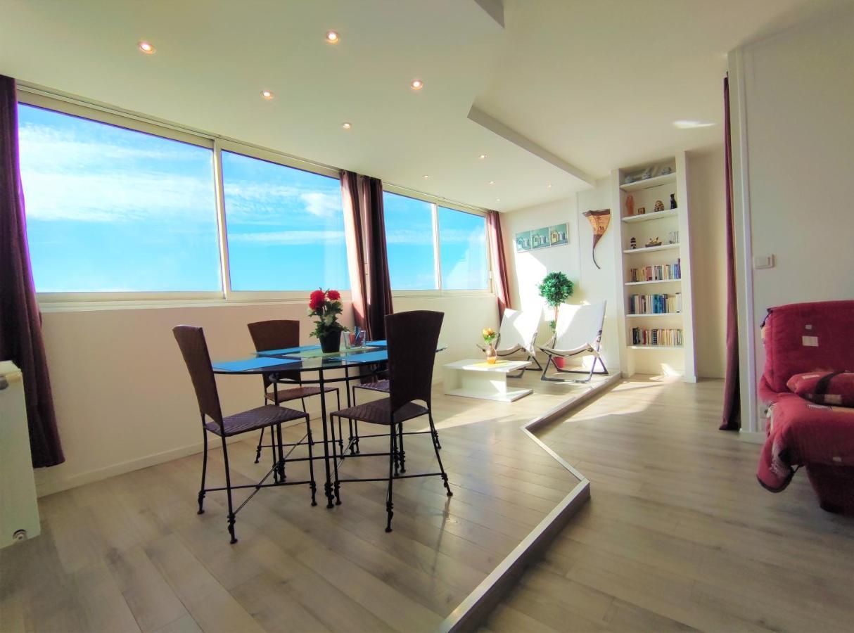 6 Appartements Et 4 Adresses A Mi-Chemin Entre Le Vieux Port Et L Ile De Re ラ・ロシェル エクステリア 写真