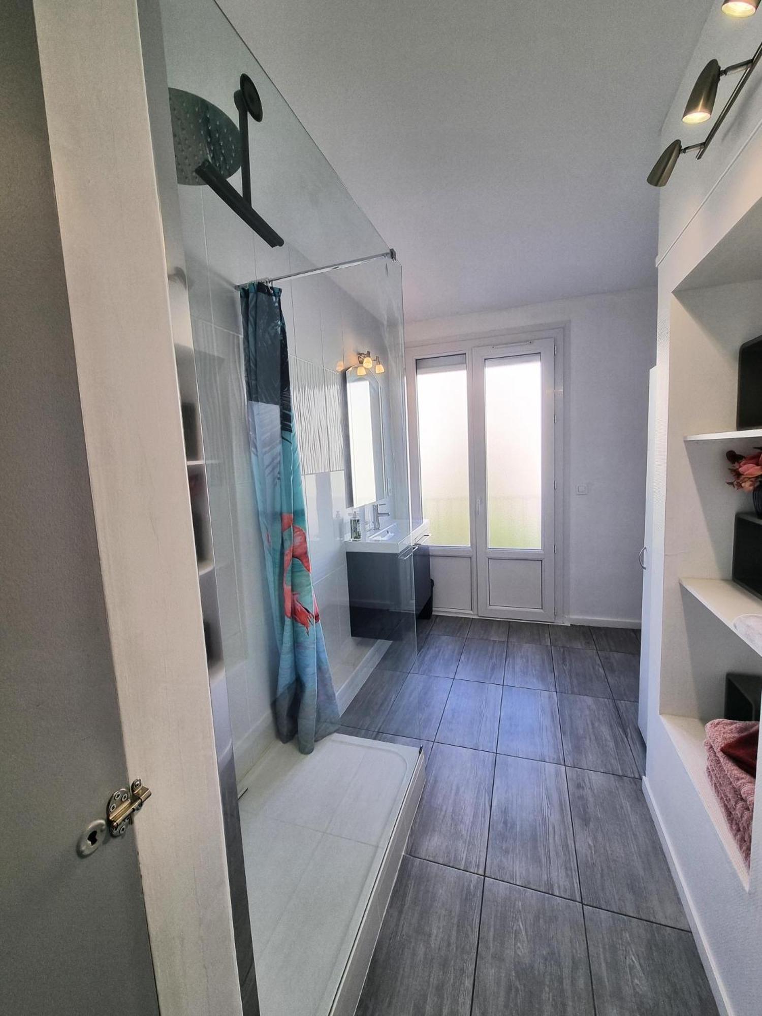 6 Appartements Et 4 Adresses A Mi-Chemin Entre Le Vieux Port Et L Ile De Re ラ・ロシェル エクステリア 写真